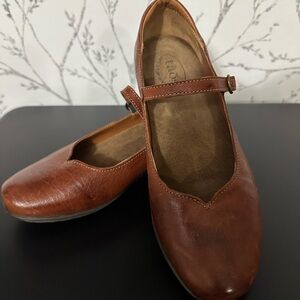 Taos Mary Jane shoes
